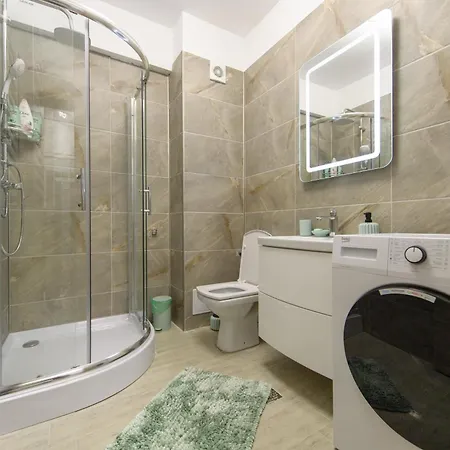 La Mare Alezi Navodari